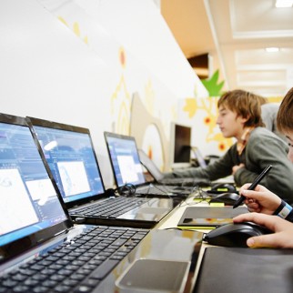 Путин: в 2021 году скоростной интернет должен быть во всех школах